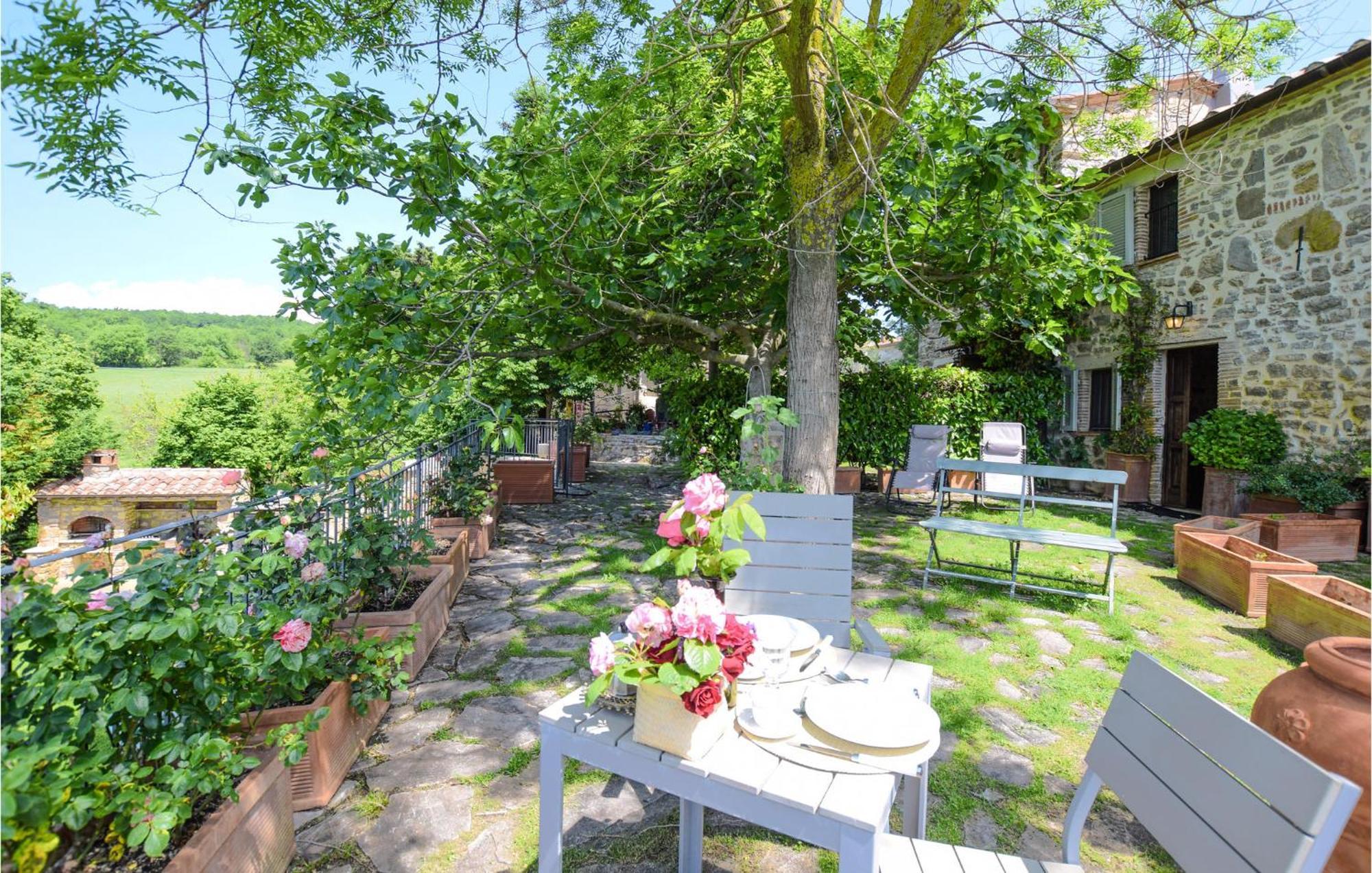 Lovely Apartment In Loc, Scalabrelli With Wifi Catabbio Экстерьер фото