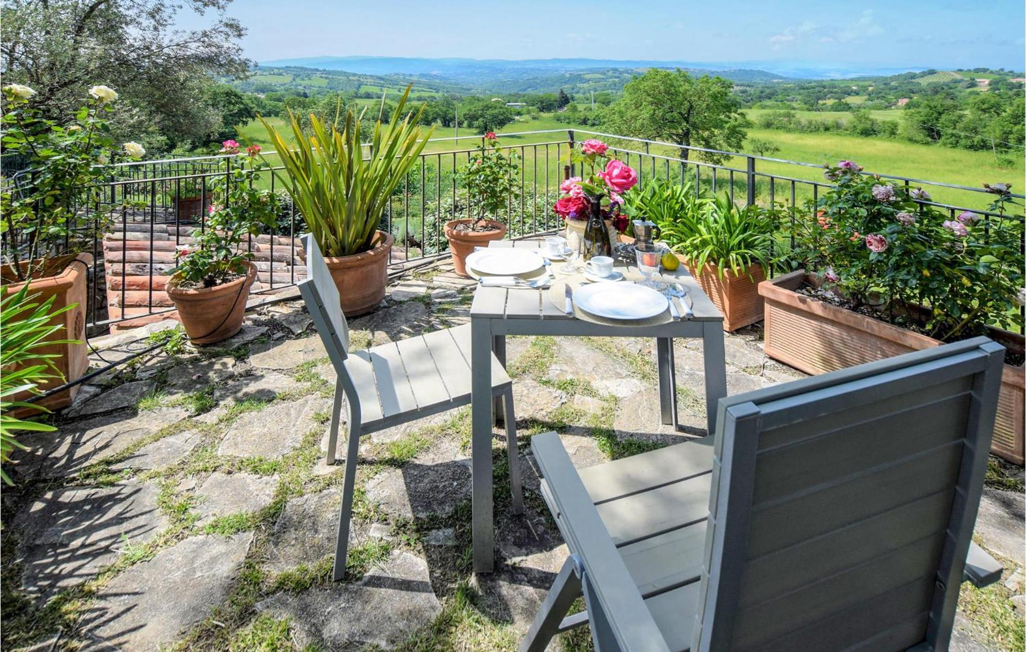 Lovely Apartment In Loc, Scalabrelli With Wifi Catabbio Экстерьер фото