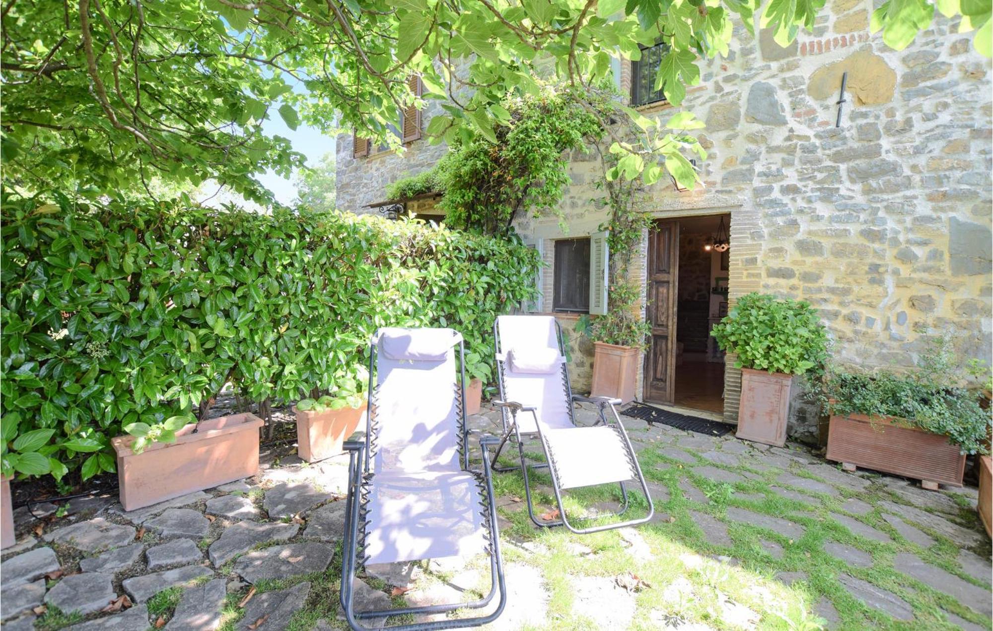 Lovely Apartment In Loc, Scalabrelli With Wifi Catabbio Экстерьер фото