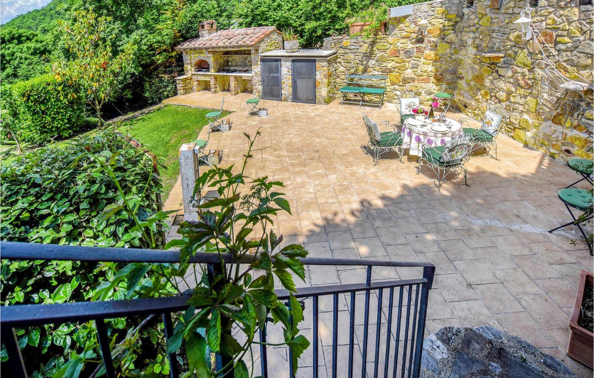 Lovely Apartment In Loc, Scalabrelli With Wifi Catabbio Экстерьер фото