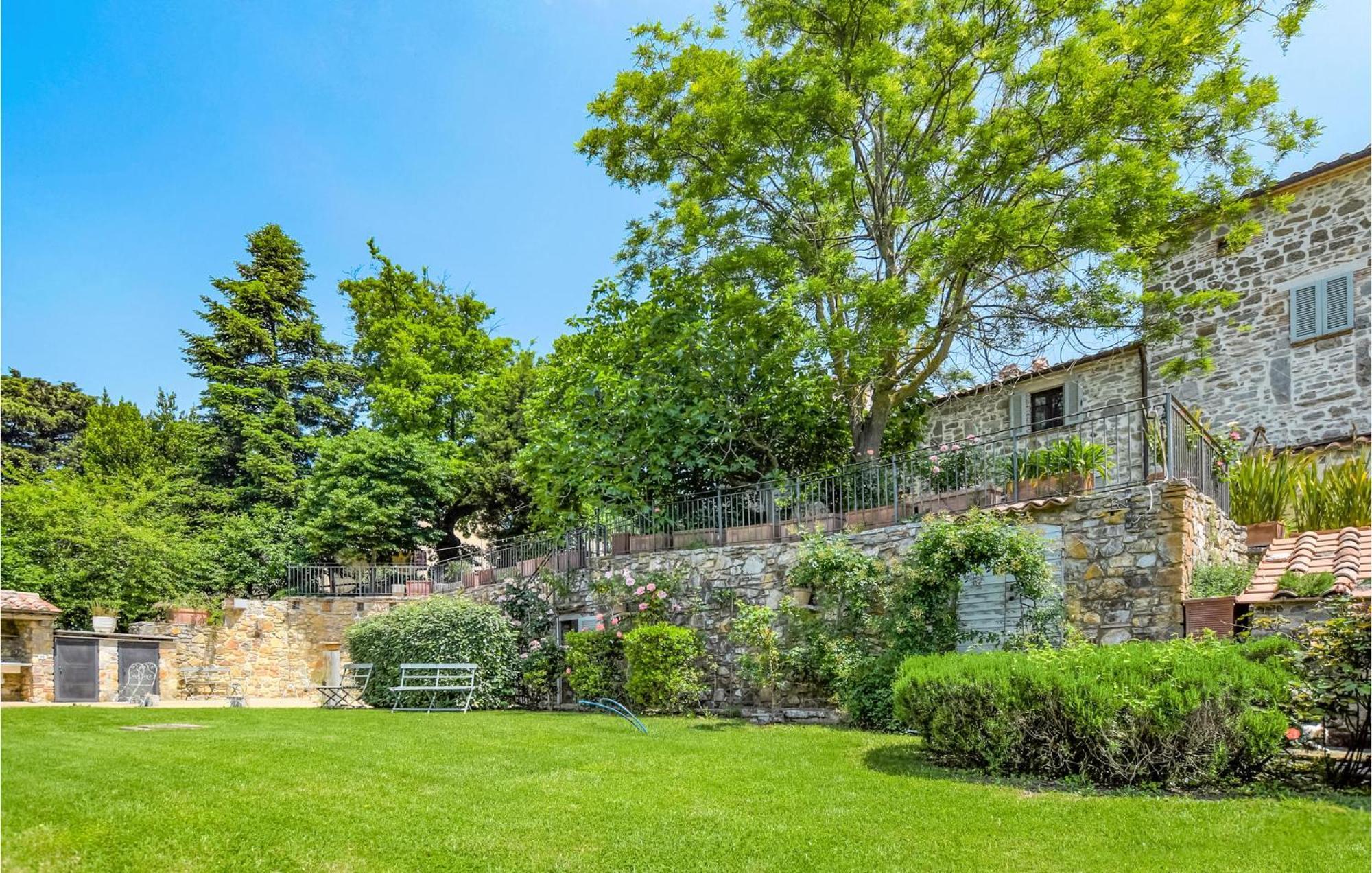 Lovely Apartment In Loc, Scalabrelli With Wifi Catabbio Экстерьер фото
